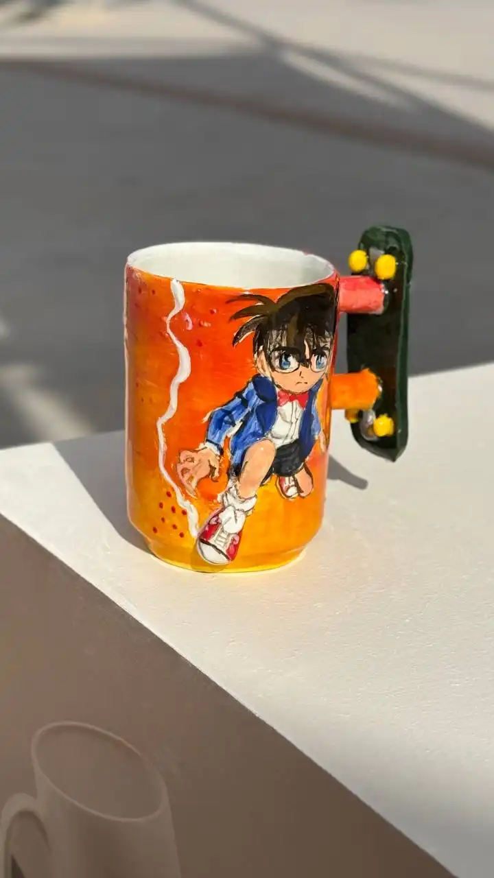 كوب يدوي بشخصية المحقق كونان من متجر اكواب سُكر
