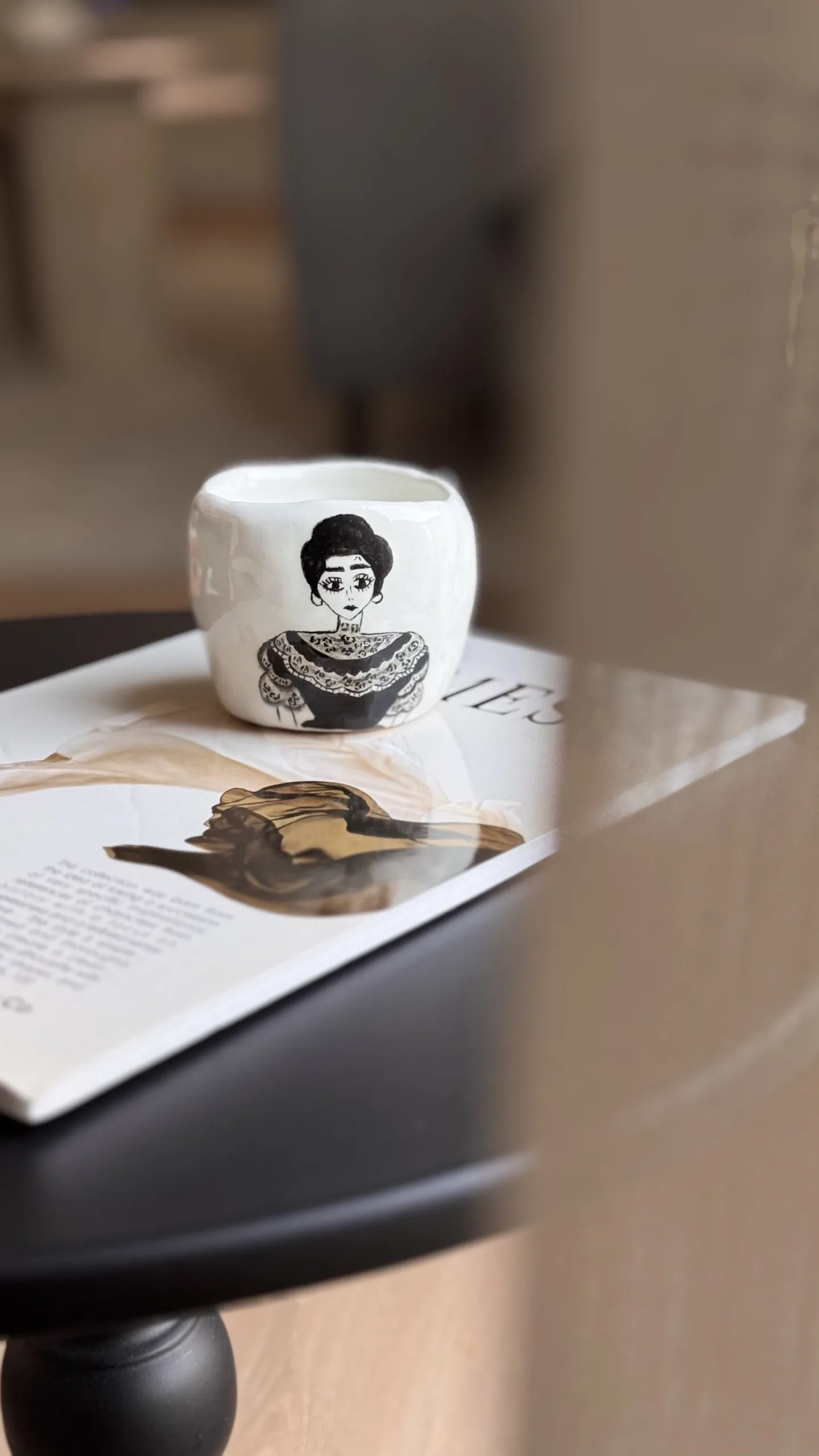 كوب مصنوع يدويا من متجر بوتري فلاور