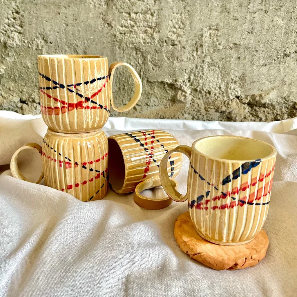 كوب كلاسيك بنمط الخطوط من متجر غَدَق