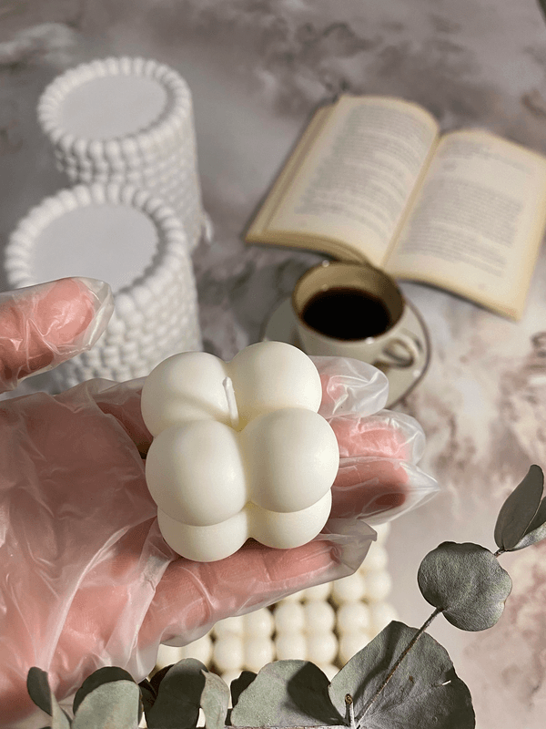 شمعة الفقاعات من متجر شموع ريڤولينا