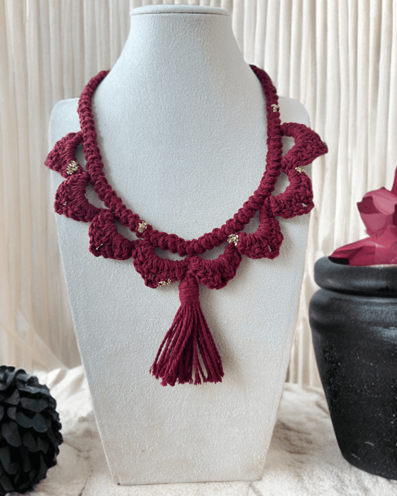 عقد كروشيه من متجر كروشيه بوتيك