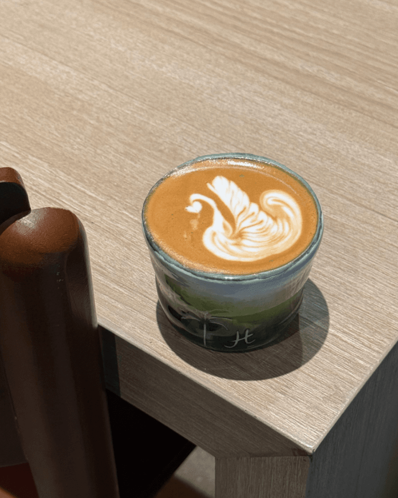 كوب خزفي من متجر استديو لازب