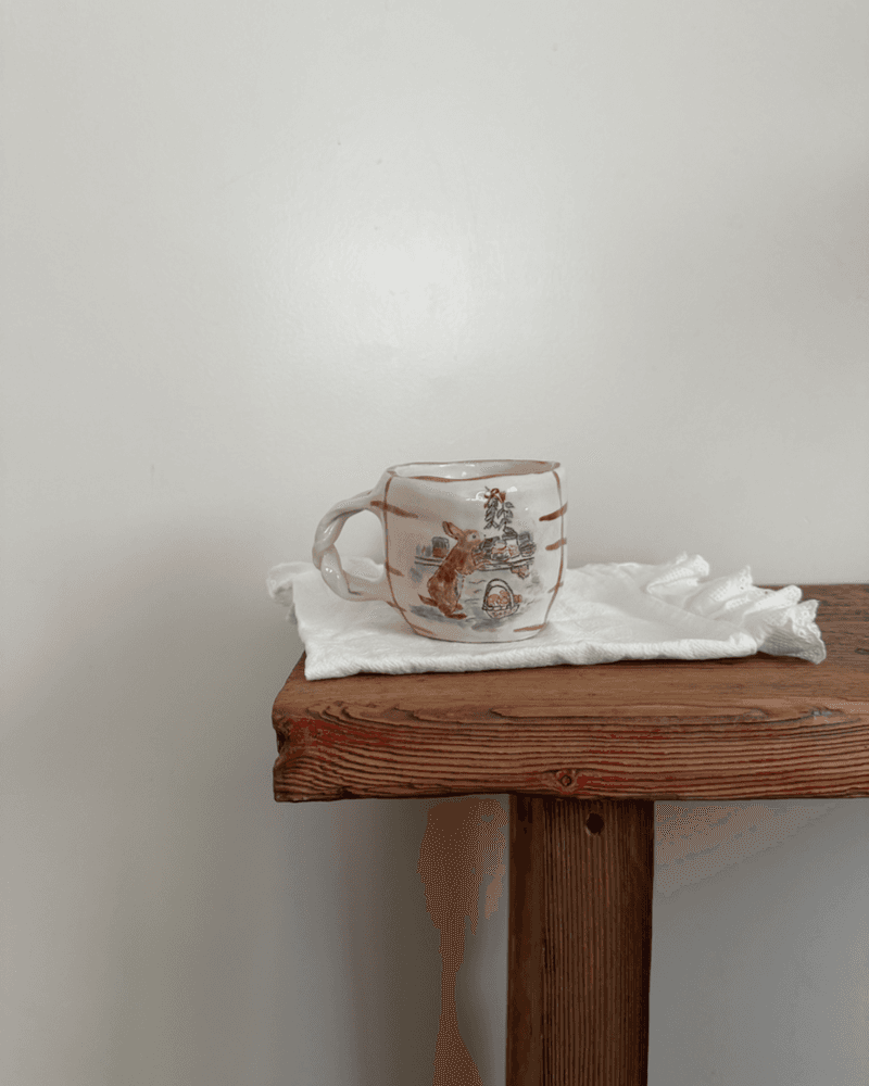 كوب الأرنوب 🐰🌸 من متجر ساره بوتري