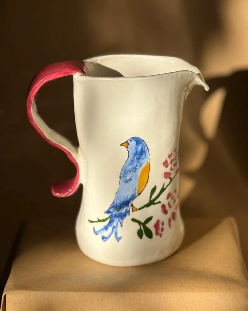 إبريق حديقة الكناري من متجر طِيــــــــــــــــنة