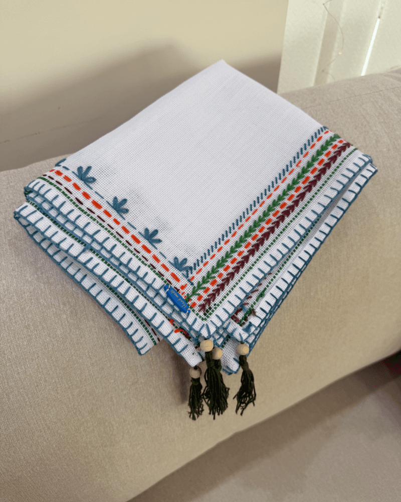 مفرش طاوله من متجر تطريز / 𝒩𝒪ℛ𝒜ℋ