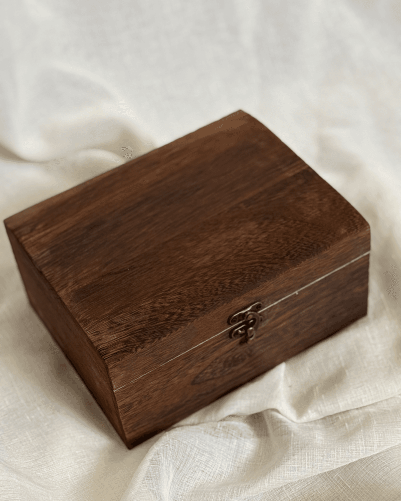 بوكس خشب للإهداء من متجر متجر مونـ