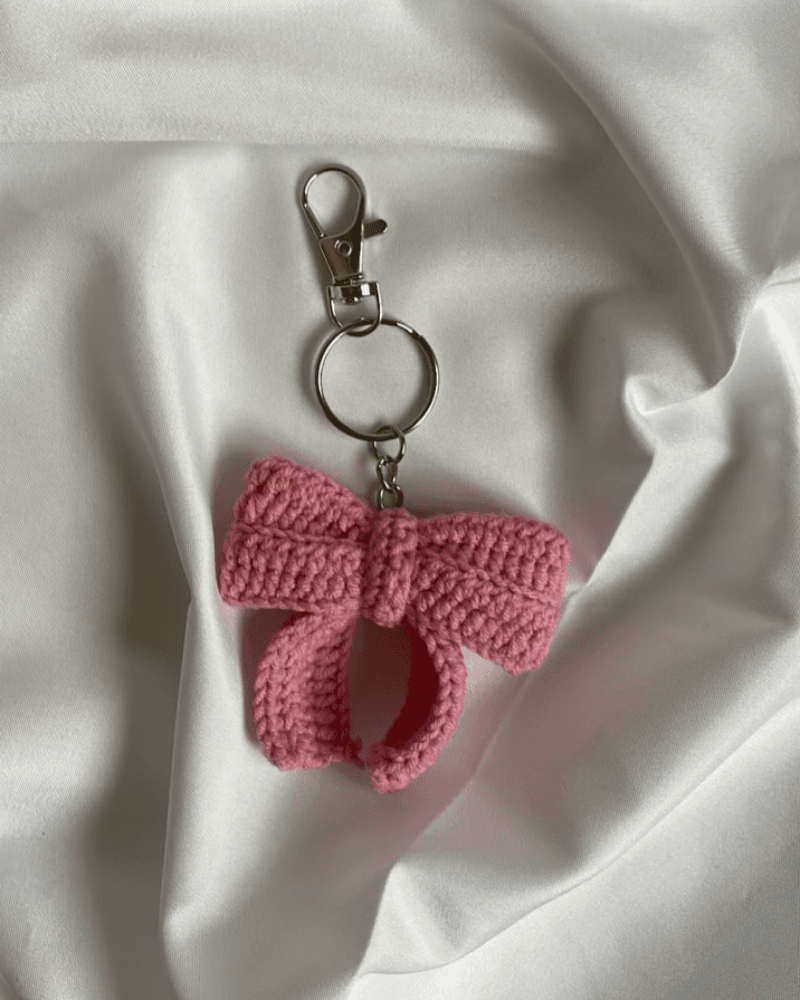 ميدالية الفيونكة من متجر ريڤا